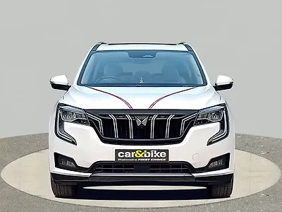 2022 Mahindra XUV700 AX7 Luxury Pack 2WD Petrol 2.0L Turbo Automatic 7 STR 1 2022 Mahindra XUV700 AX7 Luxury Pack 2WD Petrol 2.0L Turbo Automatic 7 STR 1