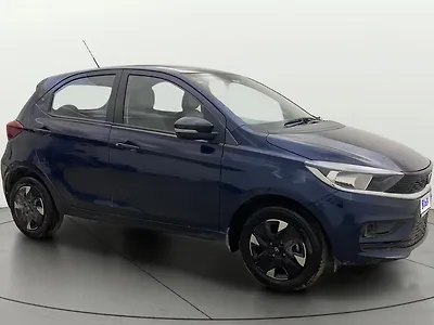 2025 Tata Tiago XT Petrol Automatic 1