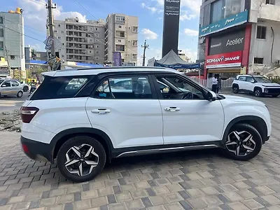 2022 Hyundai Alcazar Prestige 7 STR 1.5 Diesel