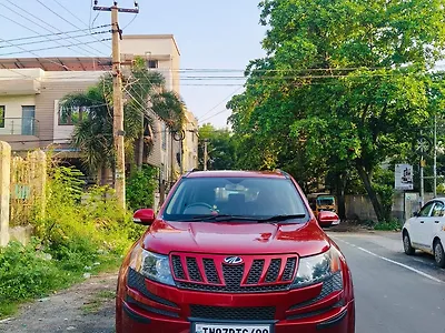 2013 Mahindra XUV500 W8 1