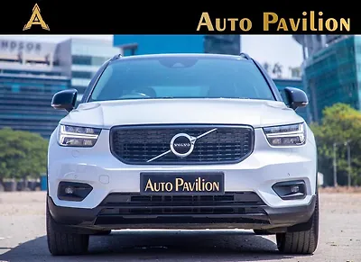 2021 Volvo XC40 T4 R-Design 1 2021 Volvo XC40 T4 R-Design 1