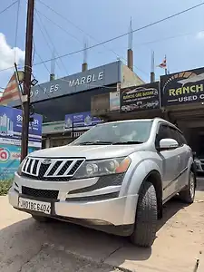 2013 Mahindra XUV500 W6 1