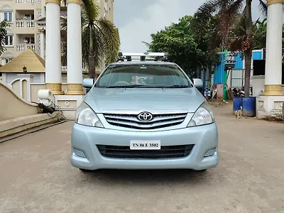 2011 Toyota Innova 2.5 G 7 STR BS-III 1