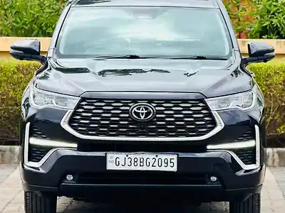 2024 टोयोटा इनोवा हायक्रॉस ZX (O) Hybrid (Electric + Petrol) Automatic (e-CVT) 7 STR 1