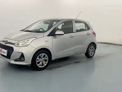 2017 हुंडई ग्रैंड i10  स्पोर्टज़ 1.2 कप्पा vtvt [2017-2020] 1
