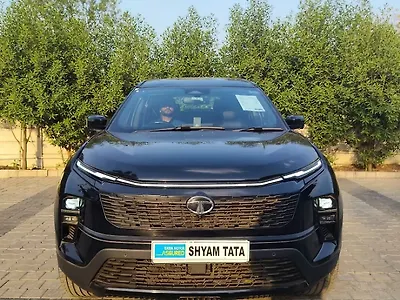 2023 Tata Safari Accomplished Plus Dark Edition AT 7 STR 1