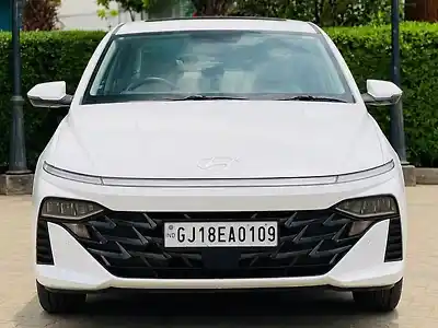 2023 हुंडई वरना sx (o) 1.5 crdi ऑटोमैटिक 1