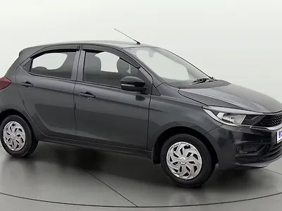2022 Tata Tiago XT [2020-2023] 1