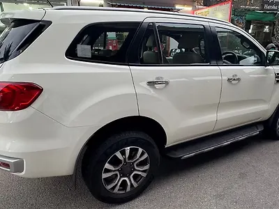 2020 Ford Endeavour Titanium Plus 2.0 4x4 AT