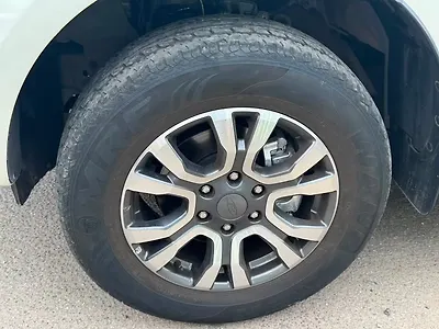 2020 Ford Endeavour Titanium Plus 2.0 4x4 AT