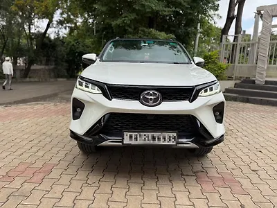 2022 Toyota Fortuner 2.8 4X4 AT 1