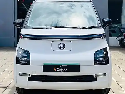 2023 एमजी कॉमेट ईवी प्ले 1