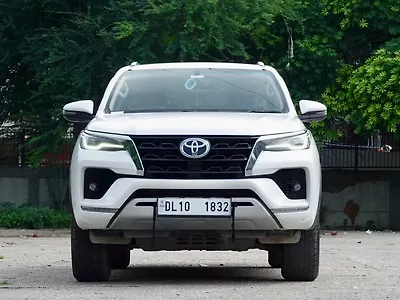 2024 Toyota Fortuner 4x2 2WD Petrol 2.7L Automatic 1 2024 Toyota Fortuner 4x2 2WD Petrol 2.7L Automatic 1