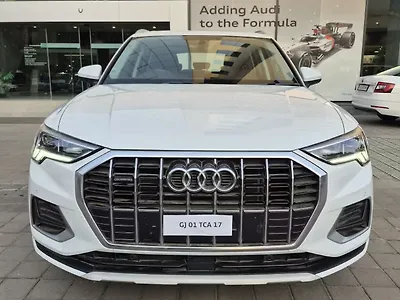 2025 Audi Q3 40 TFSI Technology 1