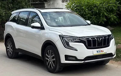 2023 Mahindra XUV700 AX7 Luxury Pack 2WD Diesel 2.2L Turbo Automatic 7 STR 1 2023 Mahindra XUV700 AX7 Luxury Pack 2WD Diesel 2.2L Turbo Automatic 7 STR 1
