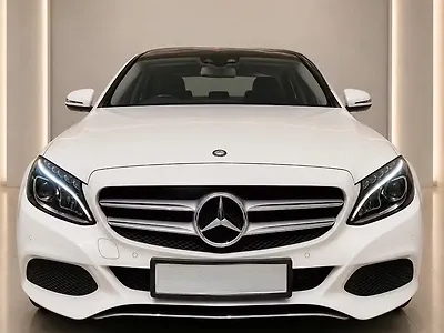 2017 Mercedes-Benz C-Class C 220d 1