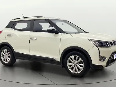 2021 Mahindra XUV300 W8 1.2 Petrol [2019] 1