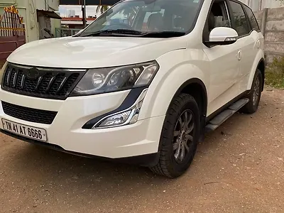 2015 Mahindra XUV500 W10 AT 1.99 1 2015 Mahindra XUV500 W10 AT 1.99 1