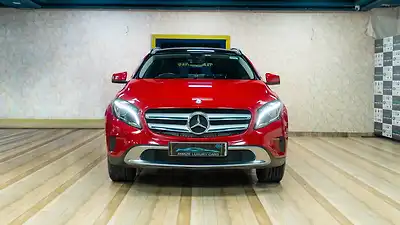 2017 Mercedes-Benz GLA 200 Sport 1
