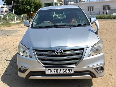 2010 Toyota Innova 2.5 EV PS 7 STR BS-IV 1