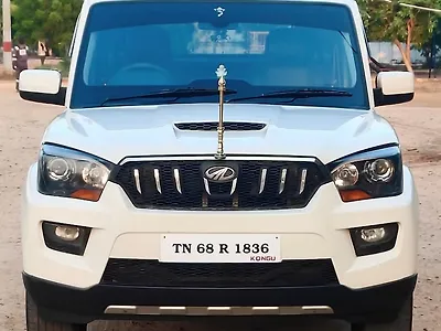 2015 Mahindra Scorpio S10 1