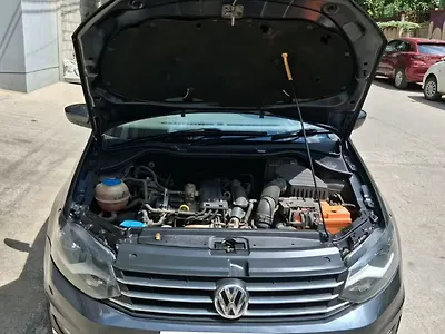 2016 Volkswagen Vento Highline 1.2 (P) AT