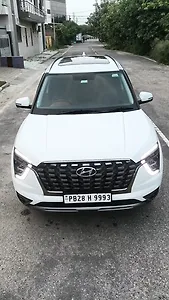 2023 Hyundai Alcazar Prestige (O) 7 STR 1.5 Diesel AT 1 2023 Hyundai Alcazar Prestige (O) 7 STR 1.5 Diesel AT 1