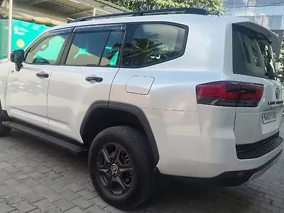 2025 Toyota Land Cruiser GR-S Diesel 3.3L Turbo Automatic