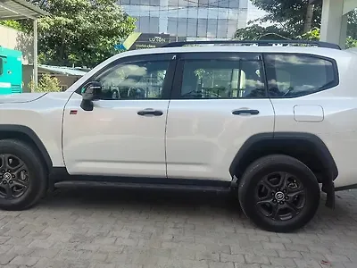 2025 Toyota Land Cruiser GR-S Diesel 3.3L Turbo Automatic