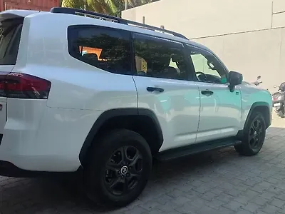 2025 Toyota Land Cruiser GR-S Diesel 3.3L Turbo Automatic