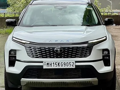 2025 Tata Safari Accomplished 7 STR AT 1