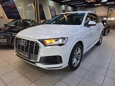 2022 Audi Q7 Premium Plus 55 TFSI [2022-2024] 1