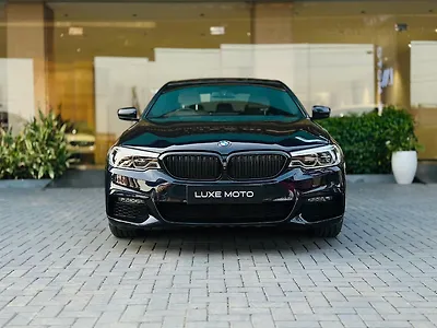 2019 BMW 5-Series 530d M Sport 1