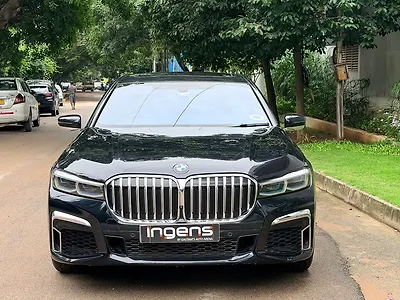 2022 BMW 7-Series 740 Li M Sport 1