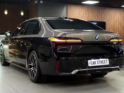2023 BMW 7 Series 740i M Sport