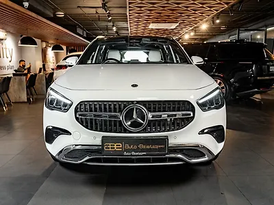 2025 Mercedes-Benz GLA 200 1