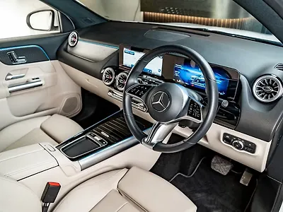 2025 Mercedes-Benz GLA 200