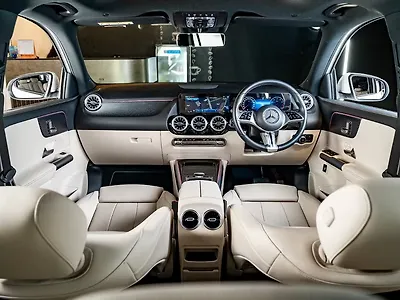 2025 Mercedes-Benz GLA 200
