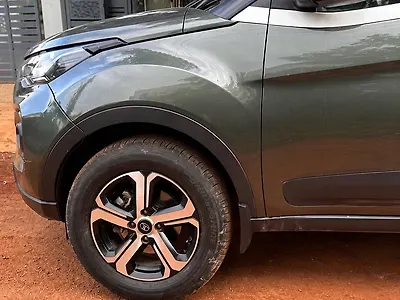 2021 Tata Nexon XZA Plus (O) Dark Edition
