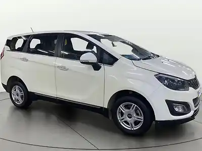 2019 महिंद्रा मराजो m6 7 str 1