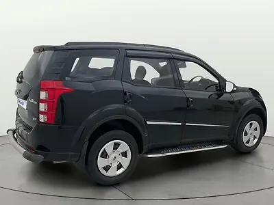 2017 Mahindra XUV500 W6