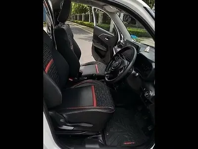 2024 Maruti Suzuki Swift ZXi Petrol Manual