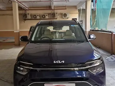 2022 Kia Carens Luxury Plus 1.5 Diesel AT 7 STR 1 2022 Kia Carens Luxury Plus 1.5 Diesel AT 7 STR 1