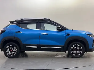 2022 Renault Kiger RXZ Turbo CVT Dual Tone