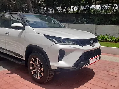 2024 Toyota Fortuner Legender 2.8 4X4 AT