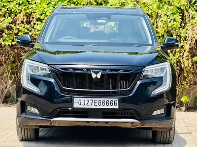 2025 Mahindra XUV700 AX7 Luxury Pack 2WD Diesel 2.2L Turbo Automatic 7 STR 1
