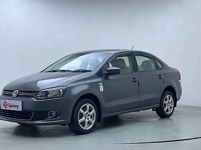 2013 Volkswagen Vento Highline Petrol 1
