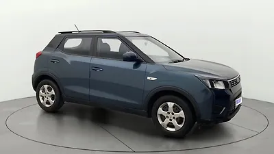 2022 Mahindra XUV300 W6 1.2 Petrol 1 2022 Mahindra XUV300 W6 1.2 Petrol 1