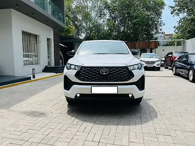 2023 Toyota Innova Hycross GX Petrol Automatic (CVT) 8 STR 1