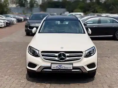 2016 मर्सिडीज़ बेंज़ GLC 220 डी प्रोग्रेसिव 1